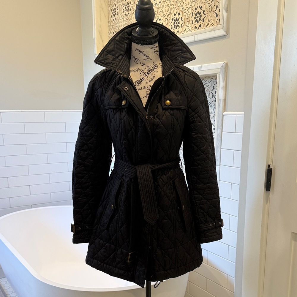 Burberry finsbridge Black Quilted Trench Coat (NO HOOD)